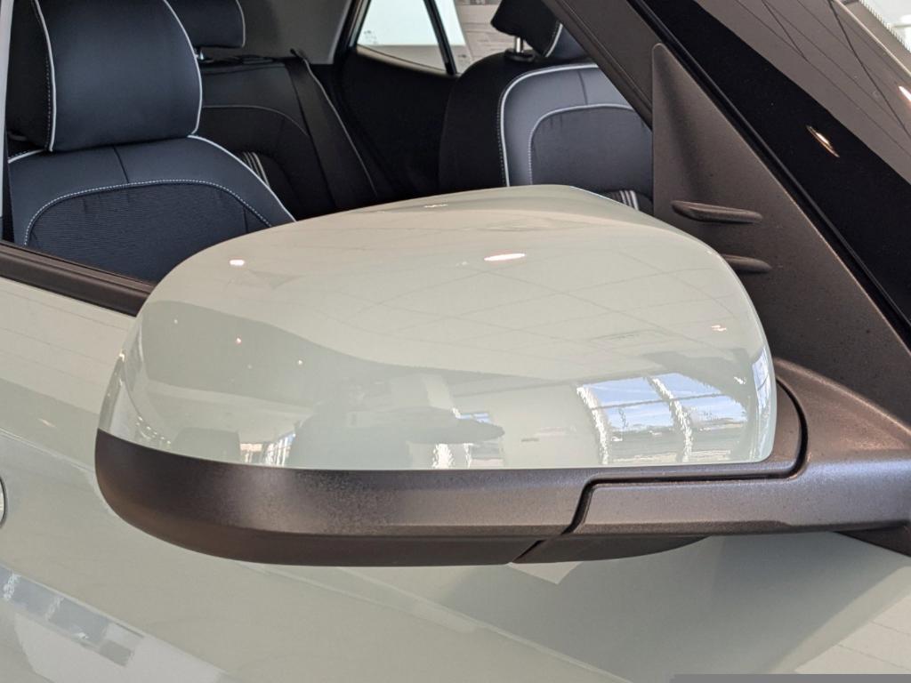 new 2025 Hyundai Venue car, priced at $25,540