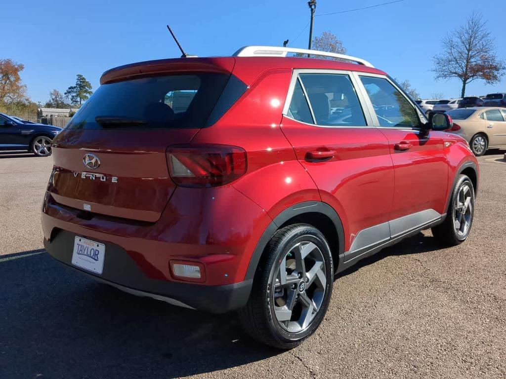 new 2025 Hyundai Venue car, priced at $24,738