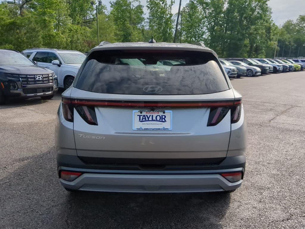 new 2025 Hyundai Tucson car, priced at $33,355
