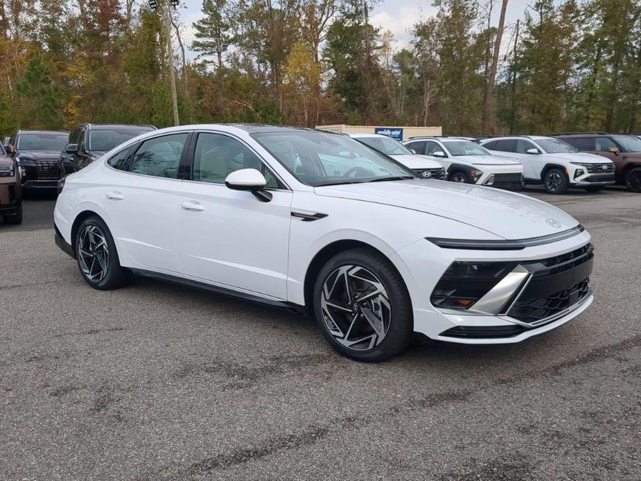 new 2025 Hyundai Sonata car, priced at $32,980