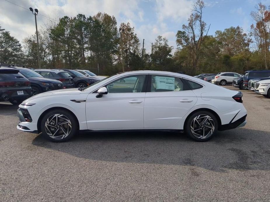 new 2025 Hyundai Sonata car, priced at $32,980