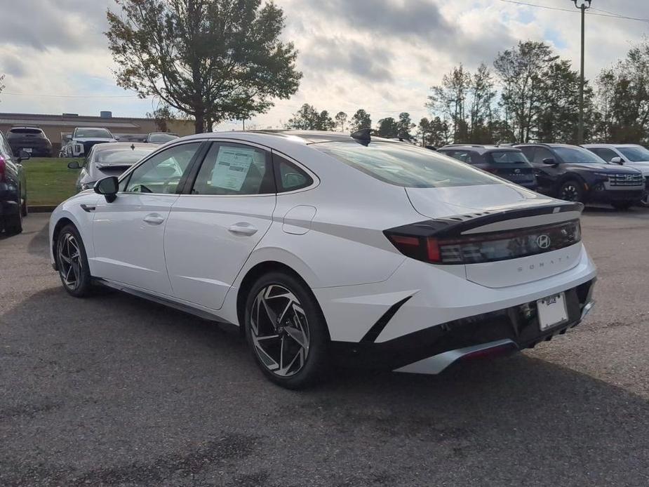 new 2025 Hyundai Sonata car, priced at $32,980