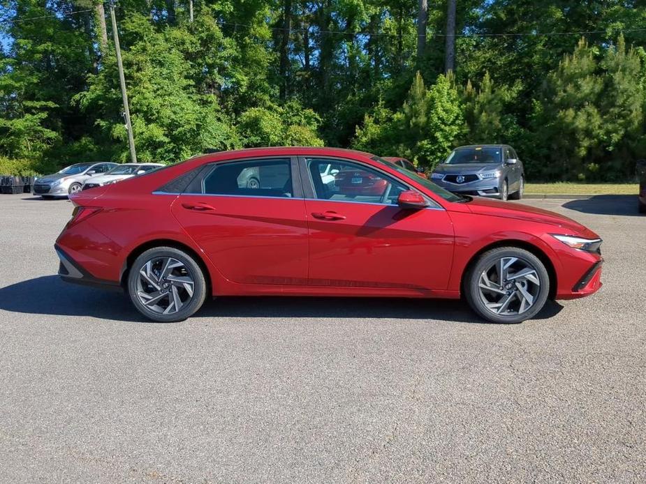 new 2024 Hyundai Elantra car, priced at $26,800