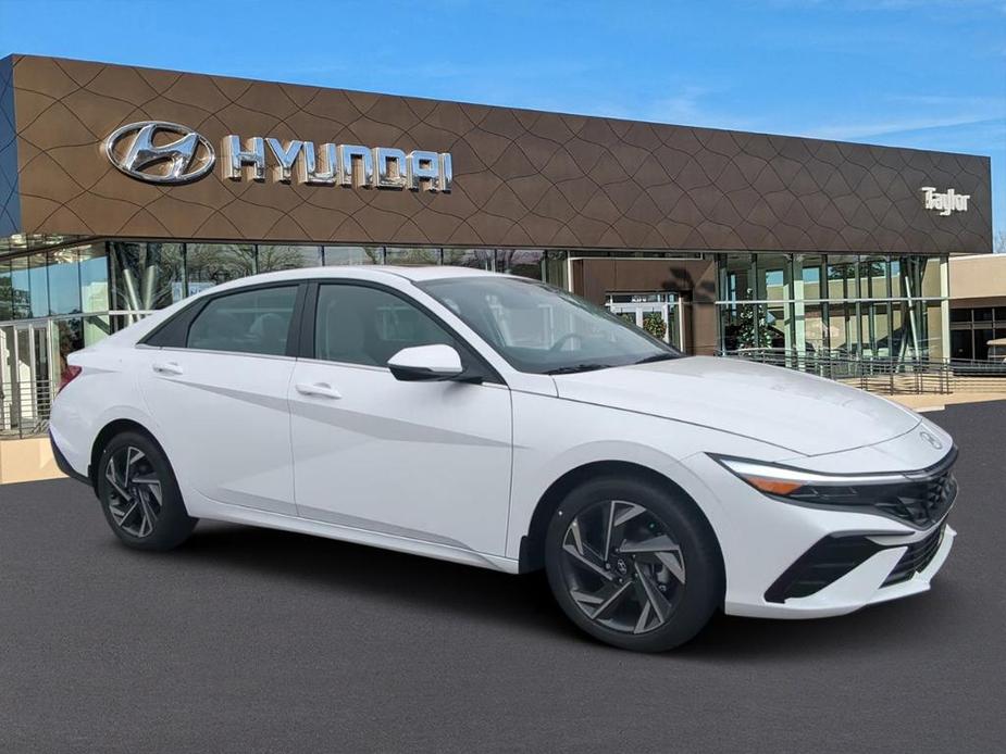 new 2025 Hyundai Elantra car, priced at $28,685