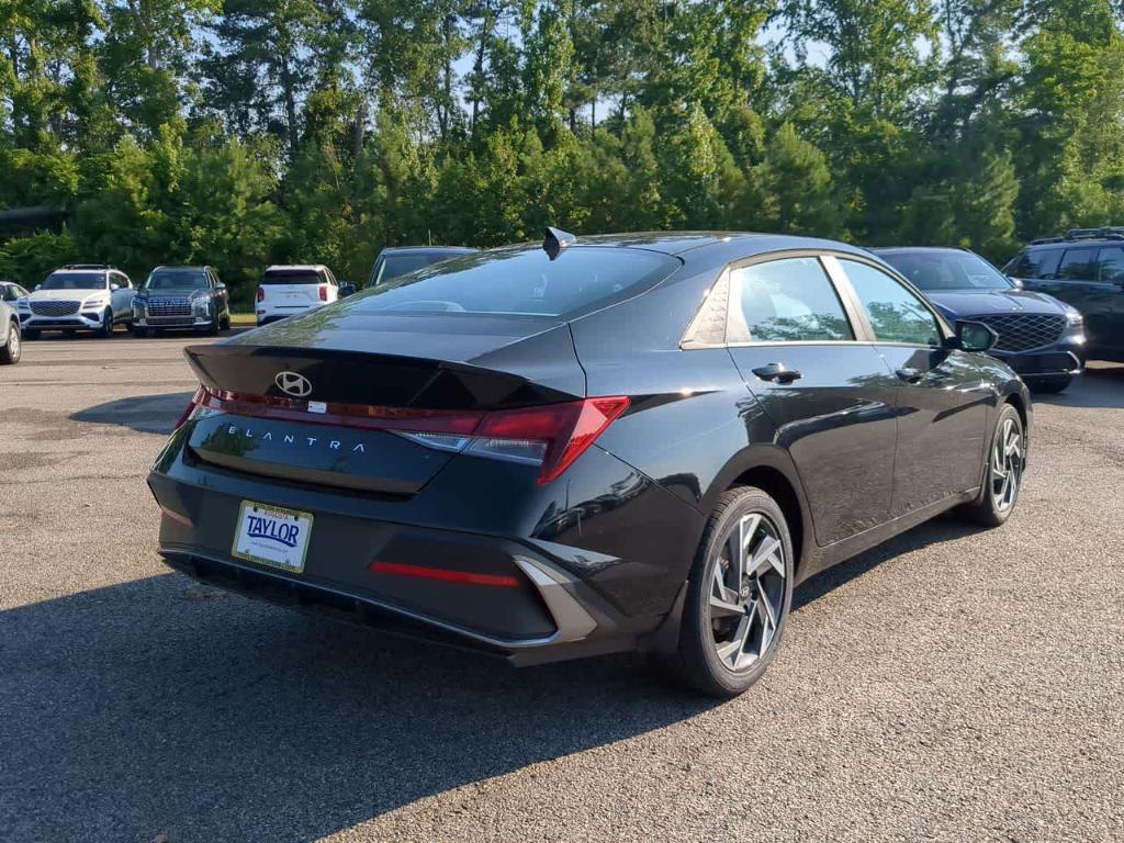 new 2025 Hyundai Elantra car, priced at $24,138
