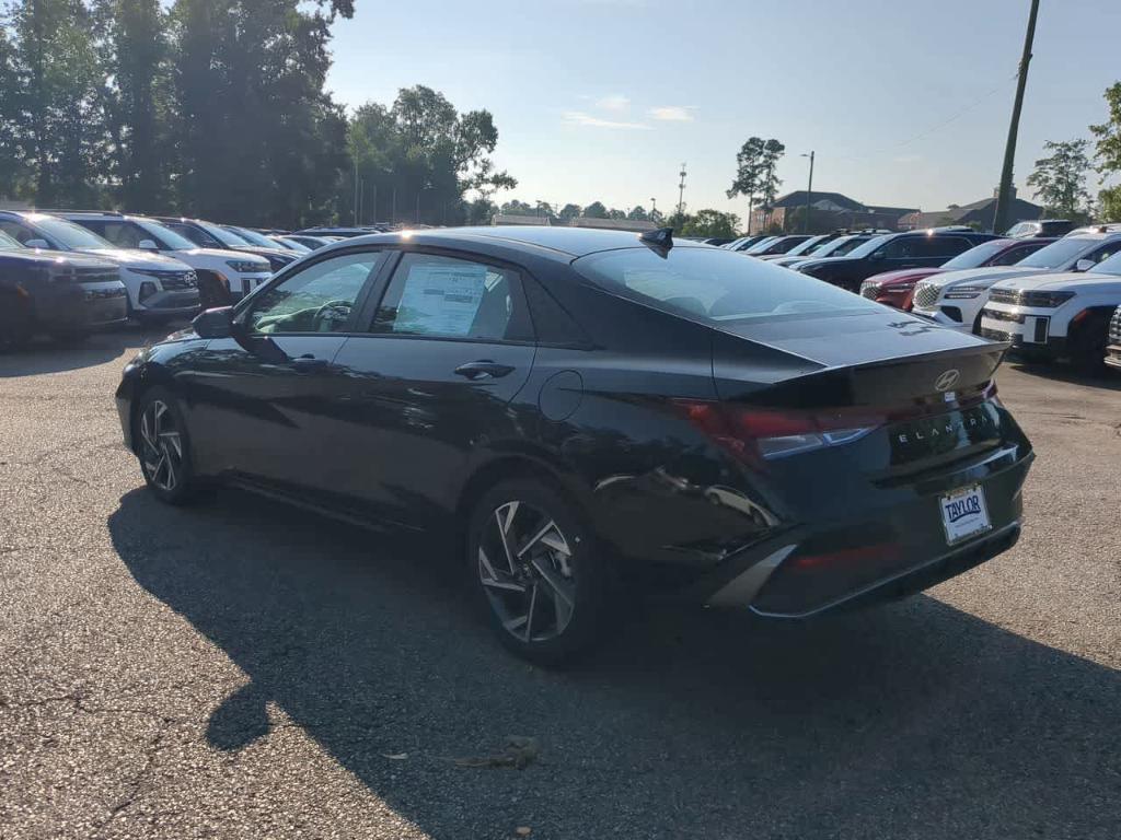 new 2025 Hyundai Elantra car, priced at $24,138