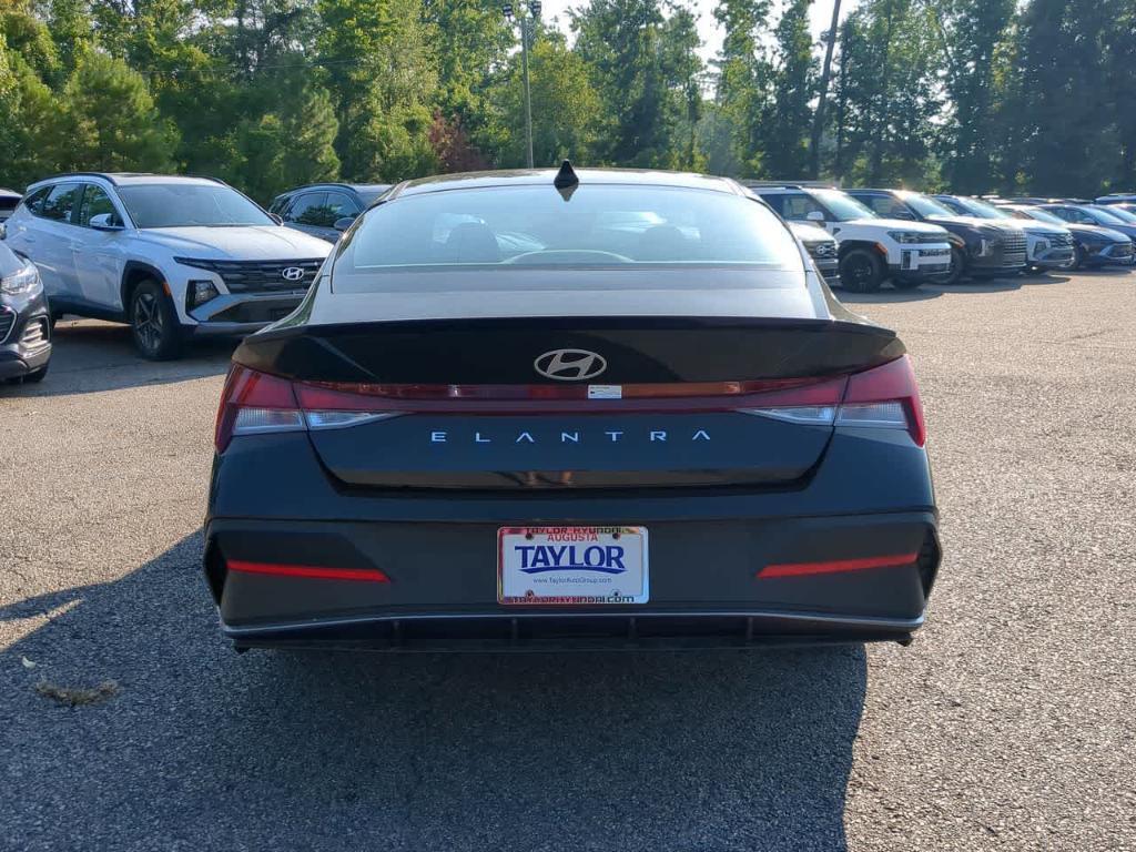 new 2025 Hyundai Elantra car, priced at $24,138