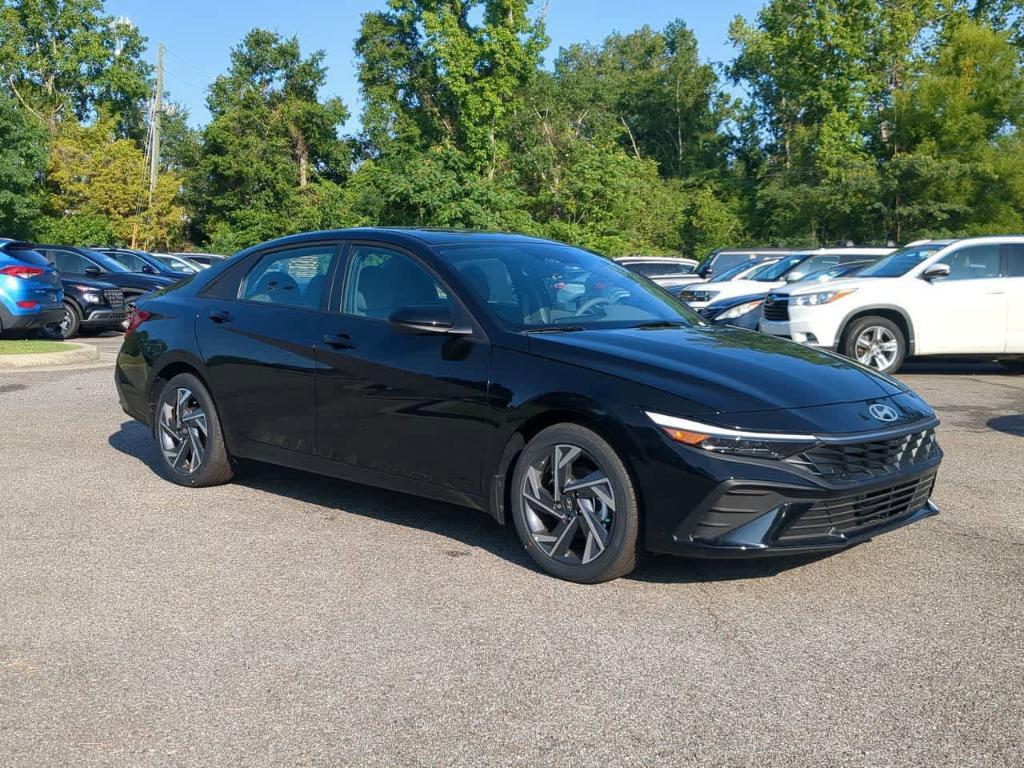 new 2025 Hyundai Elantra car, priced at $24,138