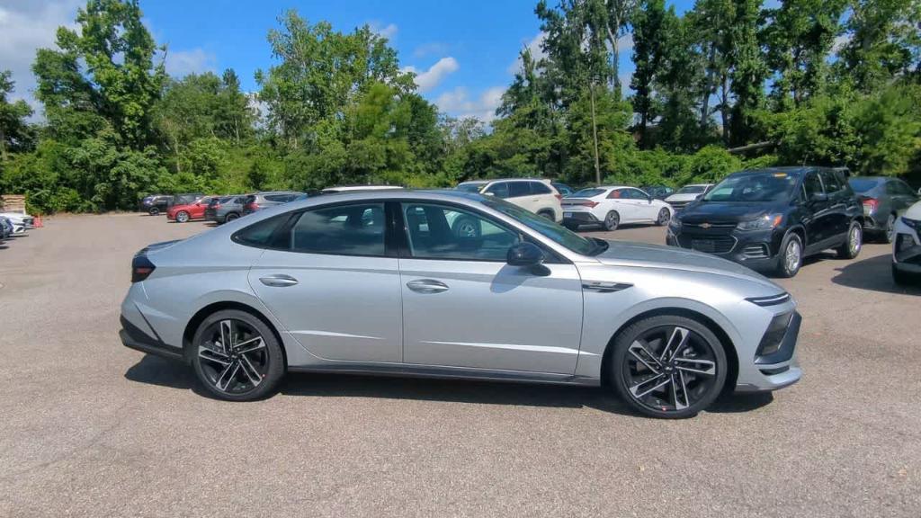 new 2025 Hyundai Sonata car, priced at $34,238