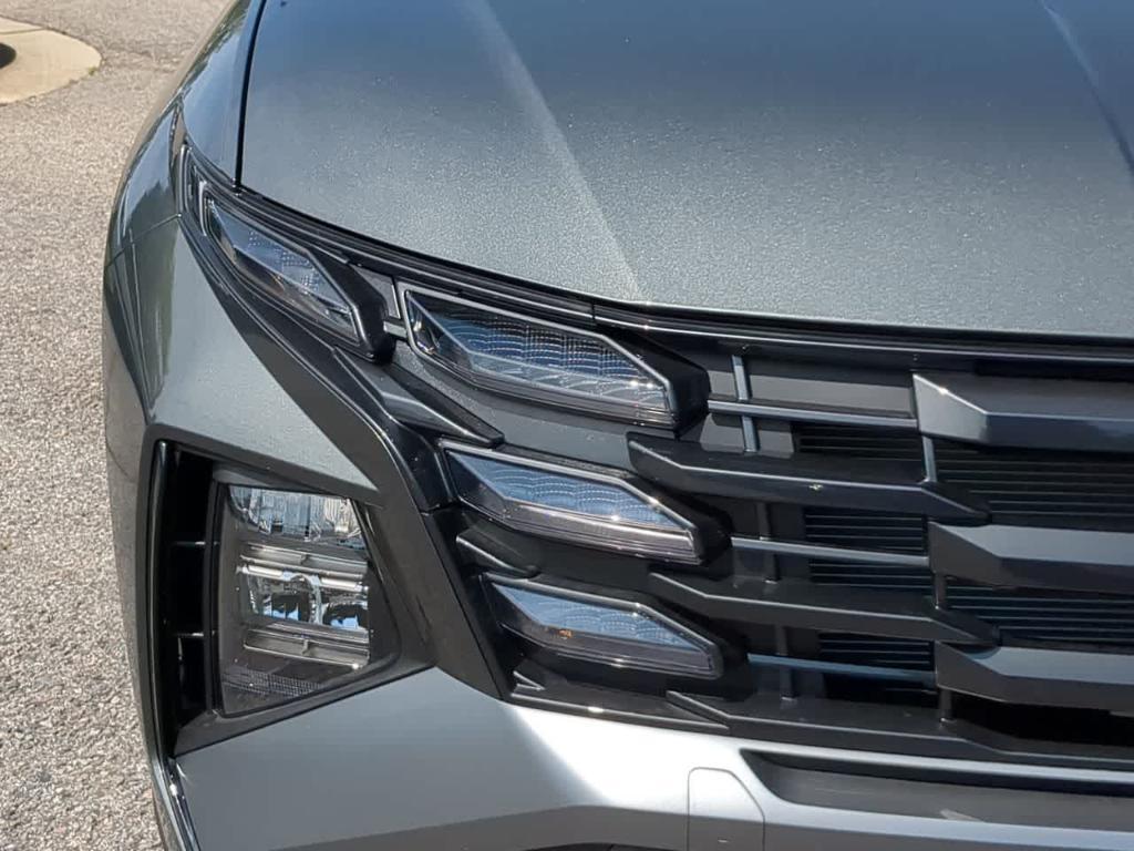 new 2025 Hyundai TUCSON Hybrid car, priced at $38,280