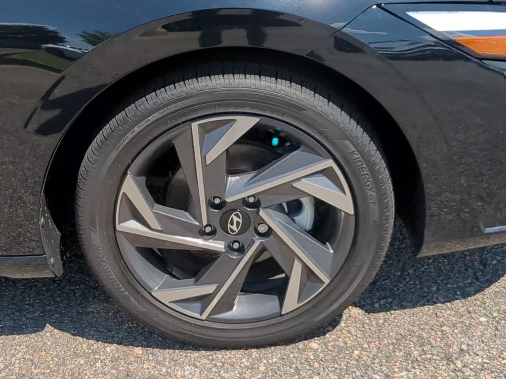 used 2024 Hyundai ELANTRA HEV car, priced at $29,990