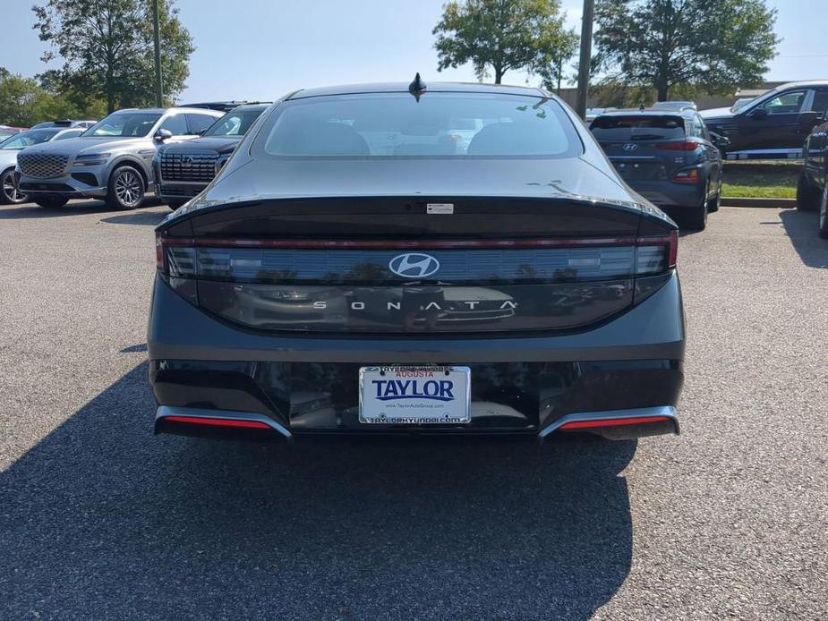 new 2024 Hyundai Sonata car, priced at $29,205