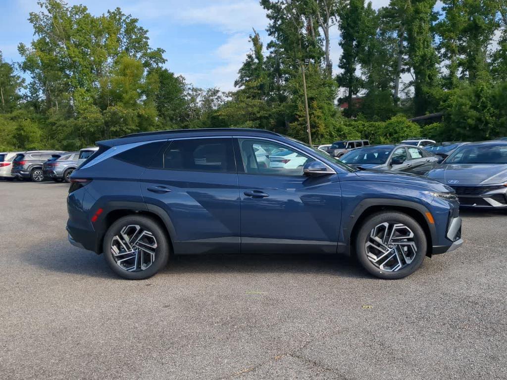 new 2025 Hyundai Tucson car, priced at $40,930