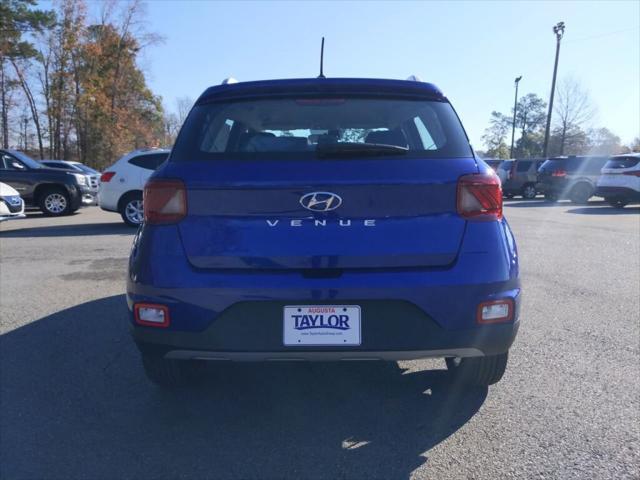 new 2024 Hyundai Venue car, priced at $25,075