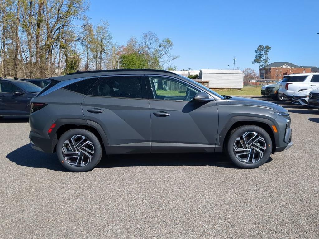 new 2025 Hyundai Tucson car, priced at $41,860