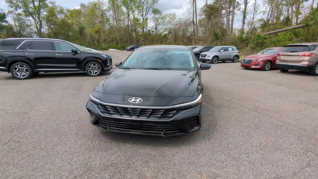 new 2025 Hyundai Elantra car, priced at $28,435