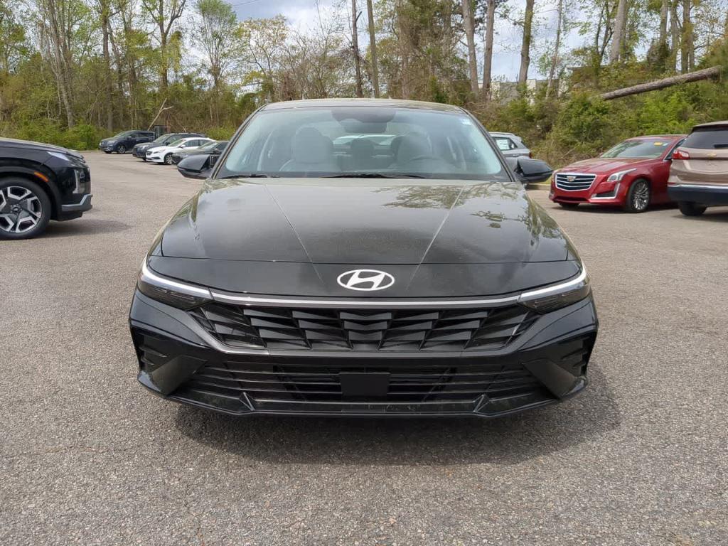 new 2025 Hyundai Elantra car, priced at $28,435