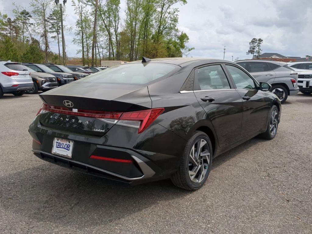 new 2025 Hyundai Elantra car, priced at $27,185