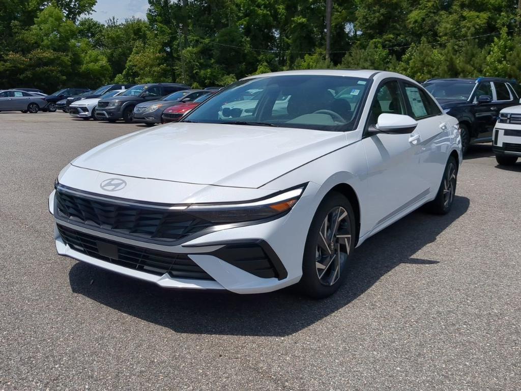 new 2024 Hyundai Elantra car, priced at $27,510