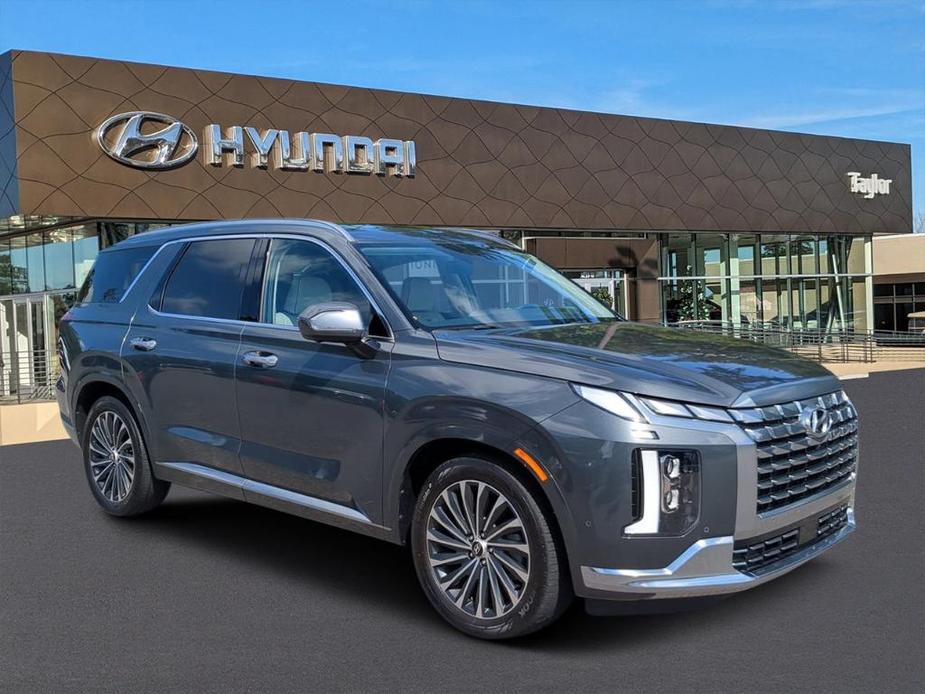 used 2023 Hyundai Palisade car, priced at $42,988