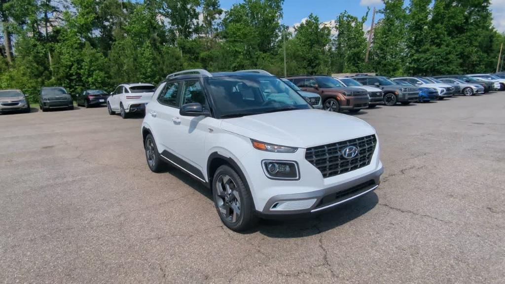 new 2025 Hyundai Venue car, priced at $25,540