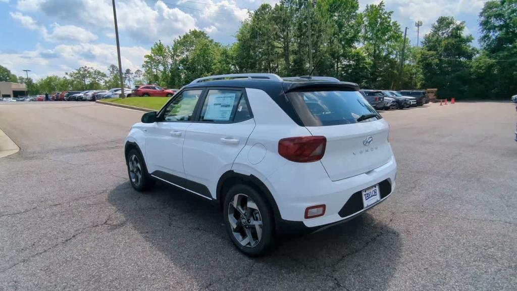new 2025 Hyundai Venue car, priced at $25,540