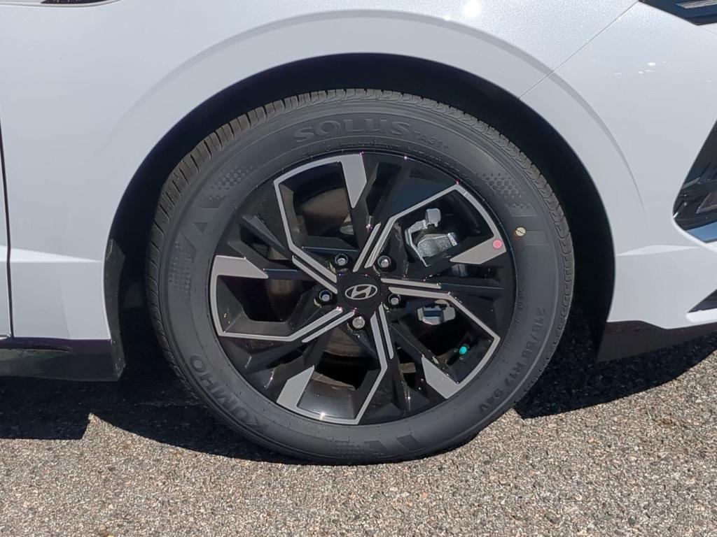 new 2025 Hyundai Sonata car, priced at $31,580