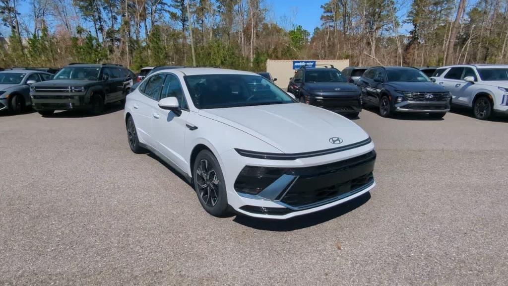 new 2025 Hyundai Sonata car, priced at $31,580