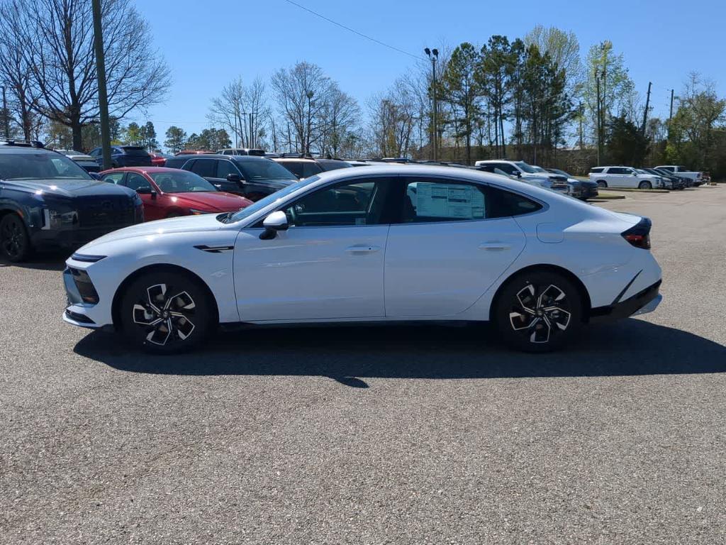 new 2025 Hyundai Sonata car, priced at $31,580