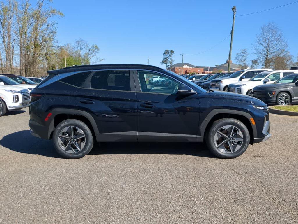 new 2025 Hyundai TUCSON Hybrid car, priced at $38,280