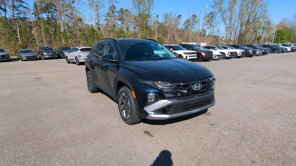 new 2025 Hyundai TUCSON Hybrid car, priced at $38,280