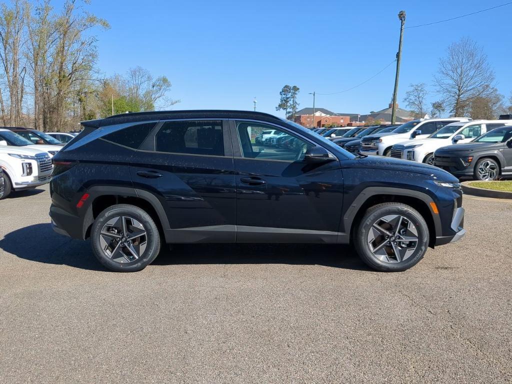 new 2025 Hyundai TUCSON Hybrid car, priced at $38,280