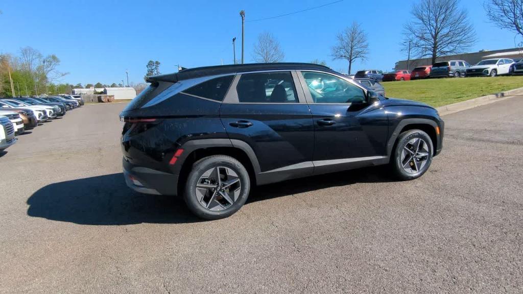 new 2025 Hyundai TUCSON Hybrid car, priced at $38,280