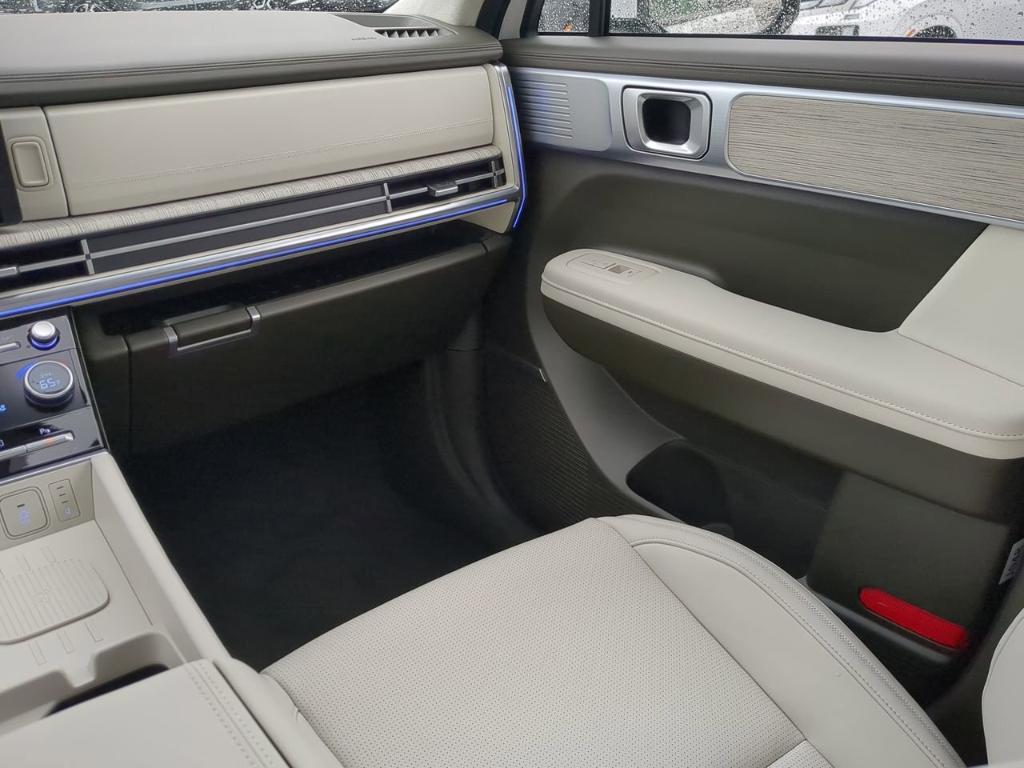 new 2025 Hyundai SANTA FE HEV car, priced at $50,614