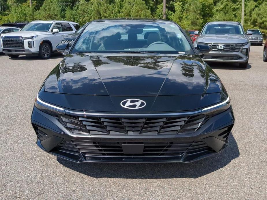 new 2024 Hyundai Elantra car, priced at $27,045