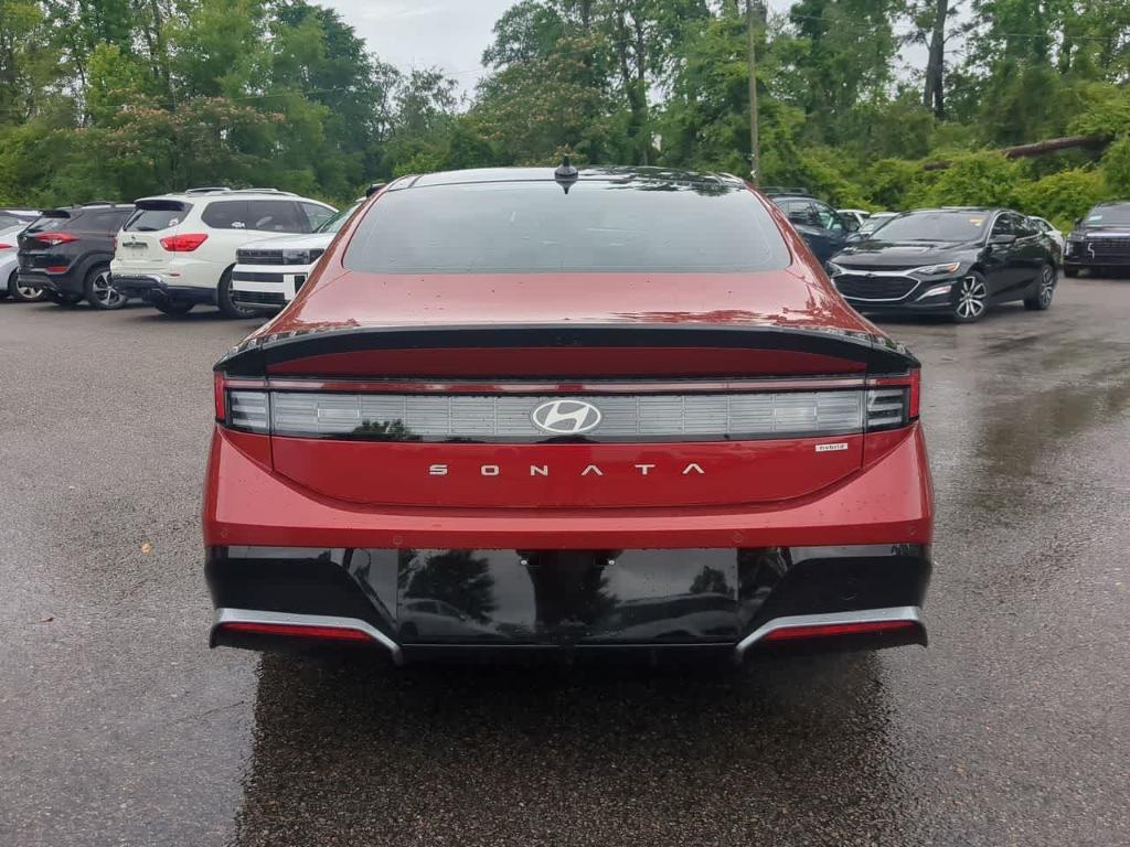 new 2025 Hyundai Sonata Hybrid car, priced at $39,855