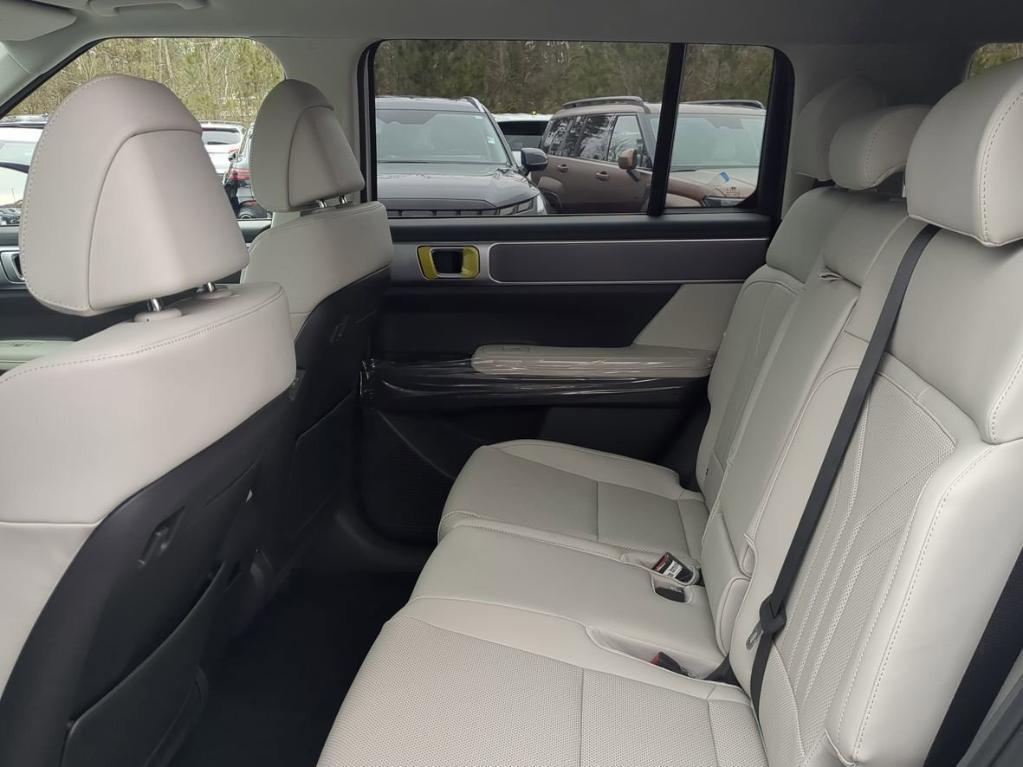 new 2025 Hyundai Santa Fe car, priced at $39,184
