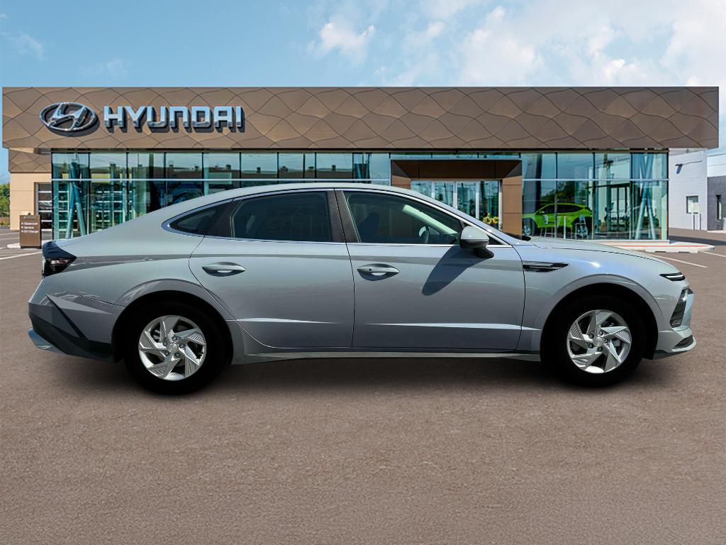 new 2025 Hyundai Sonata car, priced at $28,685