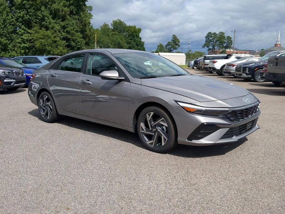 new 2024 Hyundai Elantra car, priced at $26,990