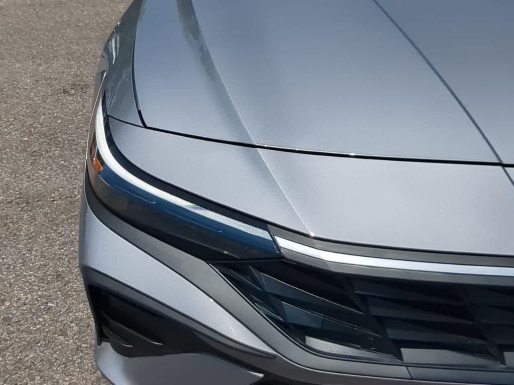 new 2025 Hyundai Elantra car, priced at $25,035