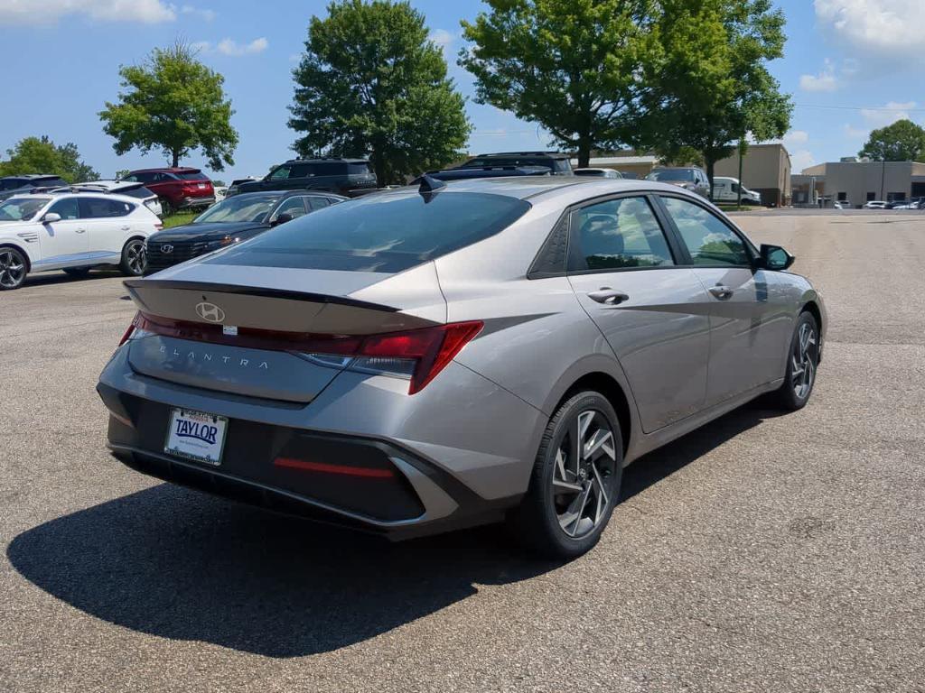 new 2025 Hyundai Elantra car, priced at $25,035