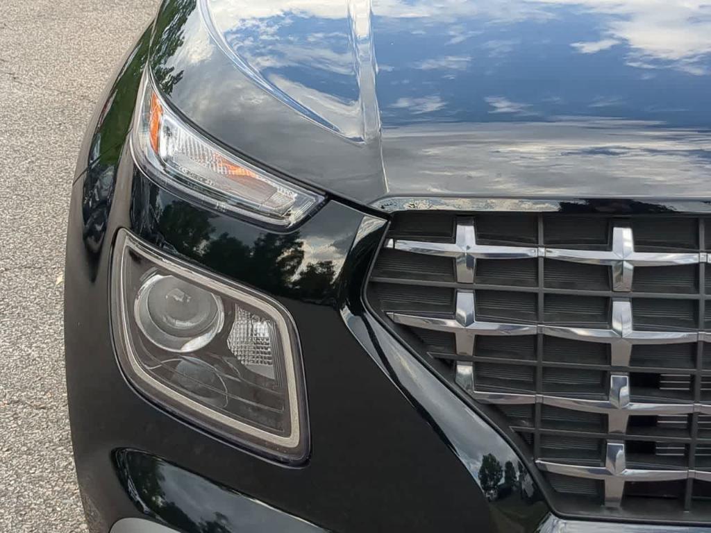 new 2025 Hyundai Venue car, priced at $23,638