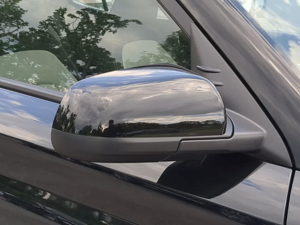 new 2025 Hyundai Venue car, priced at $24,290