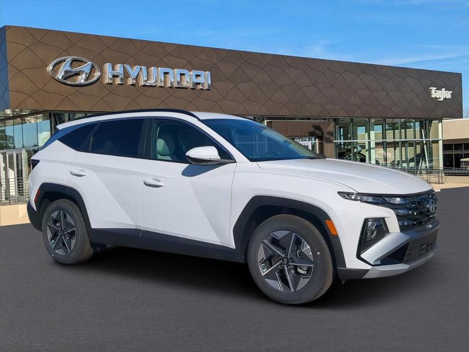 new 2025 Hyundai Tucson car, priced at $32,885