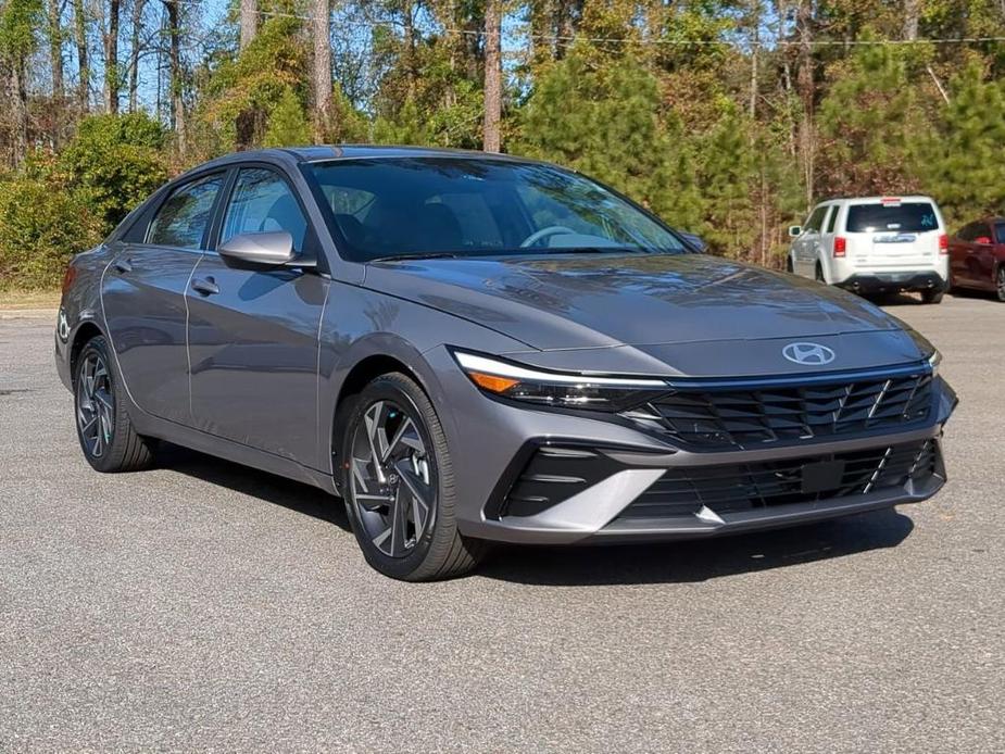 new 2024 Hyundai Elantra car, priced at $26,850