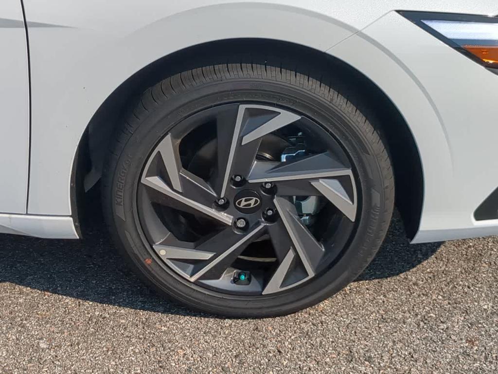 new 2025 Hyundai ELANTRA HEV car, priced at $29,755
