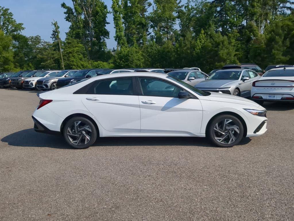 new 2025 Hyundai ELANTRA HEV car, priced at $29,755