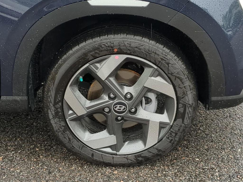 new 2025 Hyundai Venue car, priced at $25,540