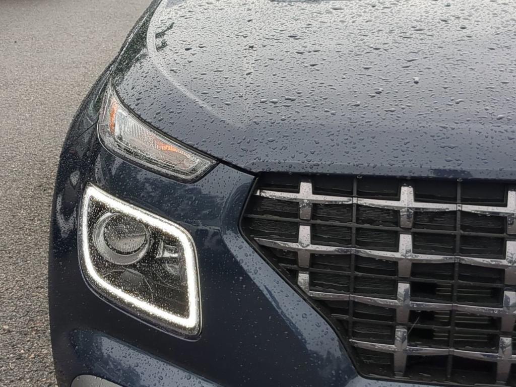 new 2025 Hyundai Venue car, priced at $25,540