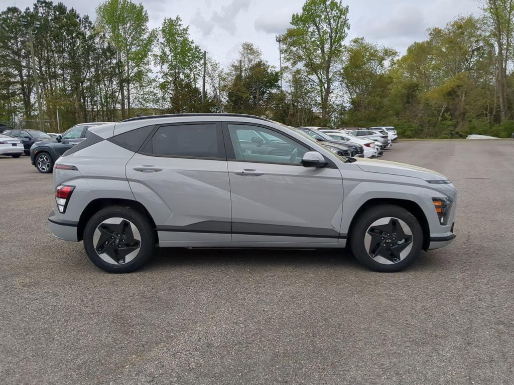 new 2025 Hyundai Kona EV car, priced at $39,560